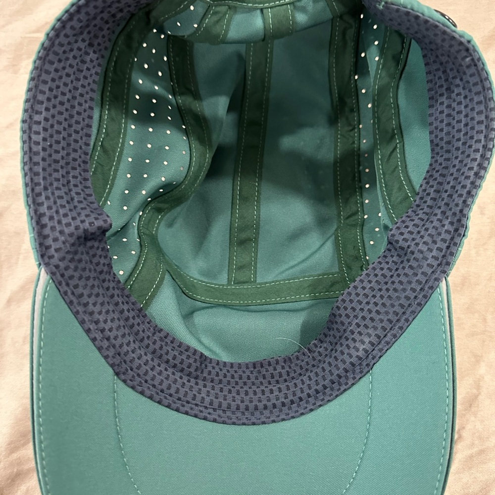 Fabletics Green Men's Hat - Picture 3 of 3
